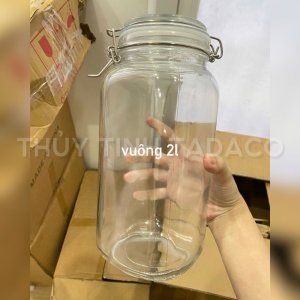 hu thuy tinh vuong tron 2 lit nap gai kin hoi
